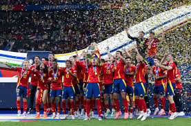 持AC米兰 持AC米兰